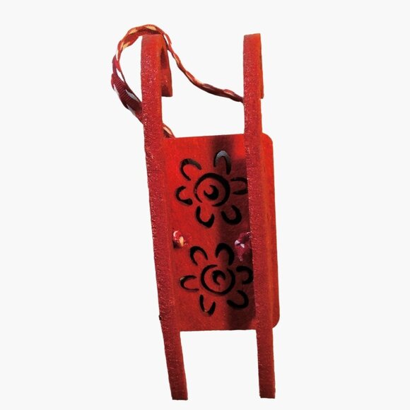 Red Felt Sled Christmas Ornament Ribbon Hanger flower Cutout Vintage - Picture 6 of 6